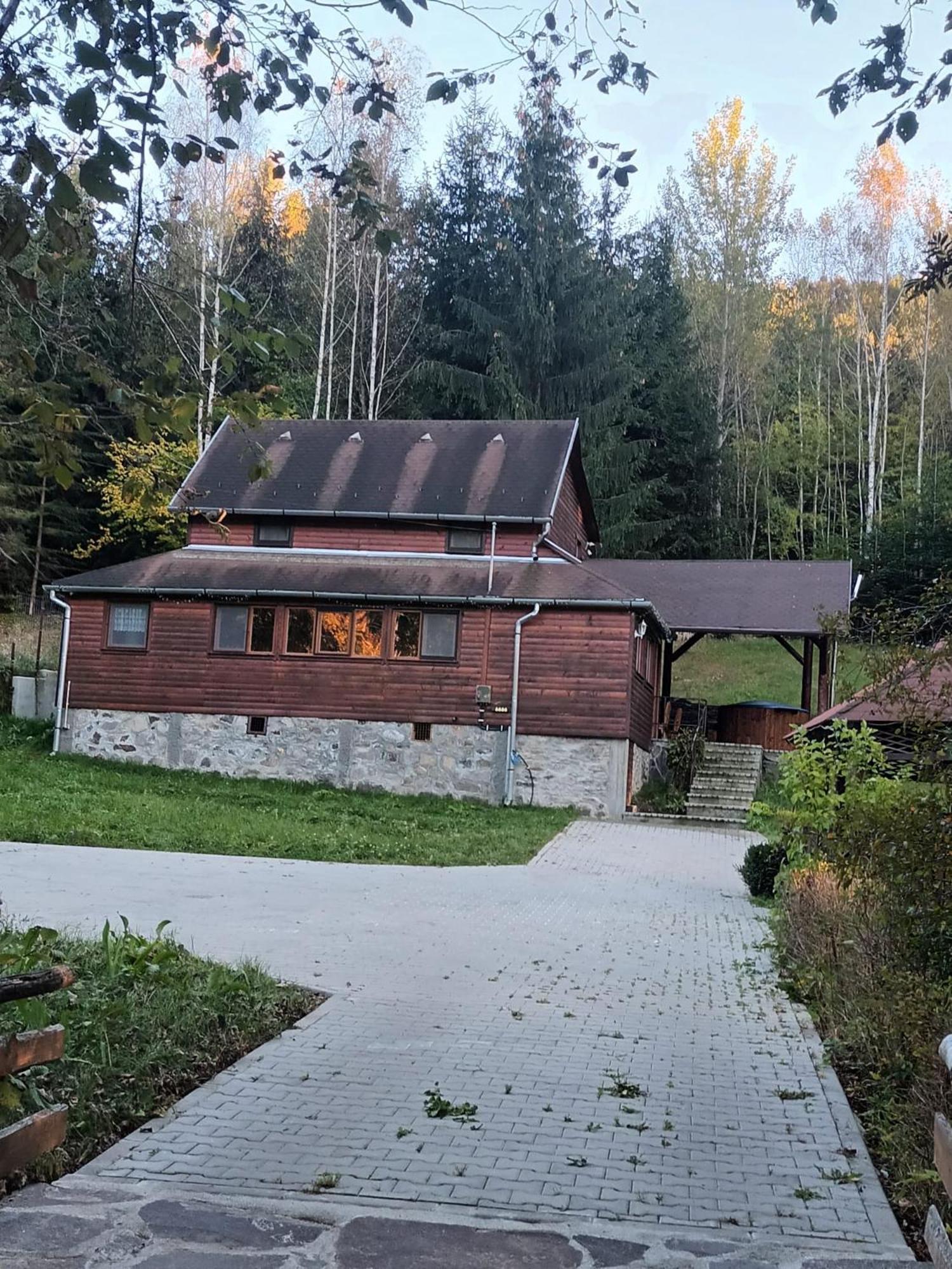 Patakvoelgye Vendeghaz Villa Izvoare  Exteriör bild